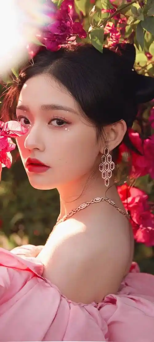 美女系列壁纸第663期-林允