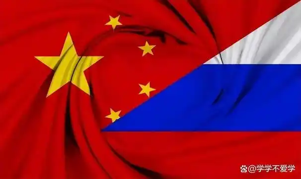 回顾世纪初:中俄签署睦邻友好合作条约.