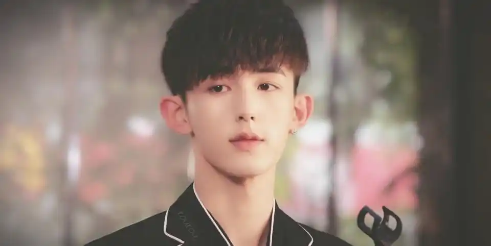 原创少年派2赵今麦郭俊辰靠肩杀太甜粉丝大学终于能恋爱了