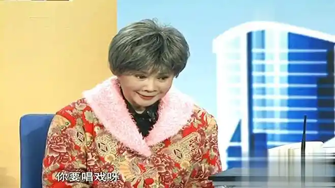 小品《天网恢恢》:蔡明好聪明呀,为了老头不上当,报个假的卡号