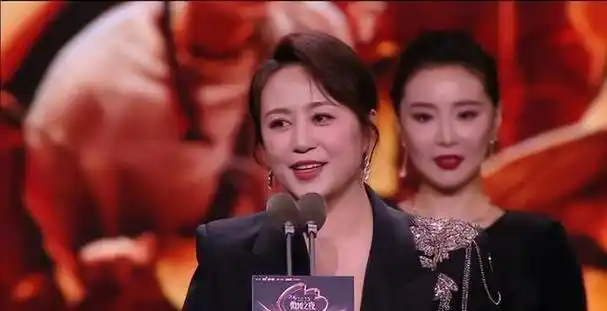 马丽:嫁比自己小11岁男友,38岁高龄为其生下孩子,终成人生赢家