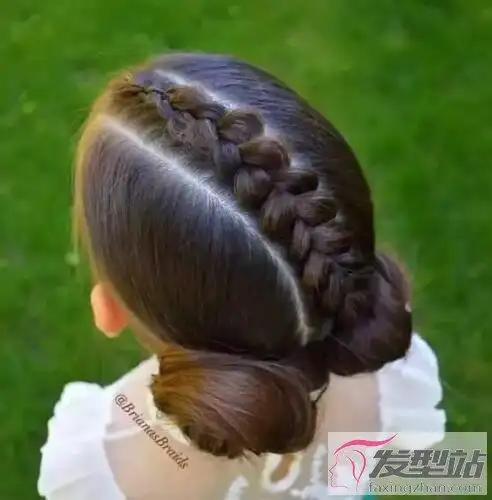 女童桃心马尾辫 a href=http://www.sms580.