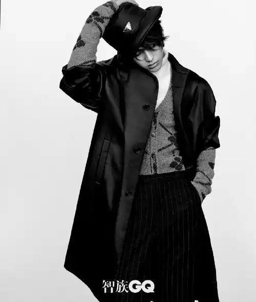 谜一样的男人  智族gq 2021年8月刊内页大片#蔡徐坤