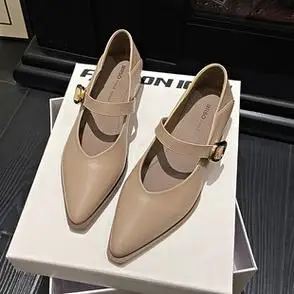 平底尖头一字扣带玛丽珍鞋女2024春季复古百搭小皮鞋新款单鞋时装