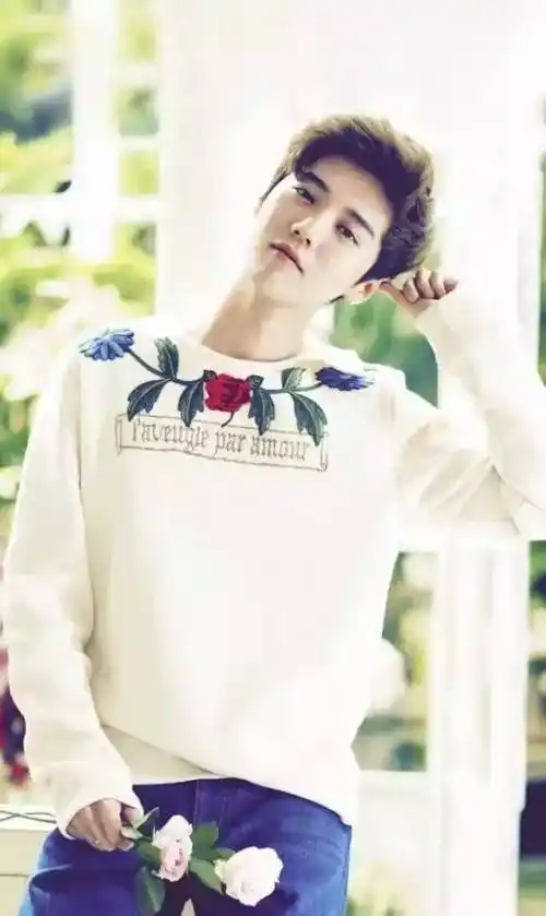 甜蜜暴击发布最新剧照鹿晗关晓彤点燃热血青春