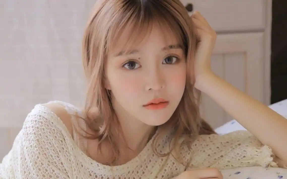 好看的美女图片1280x720分辨率下载,好看的美女图片,壁纸图片,女孩