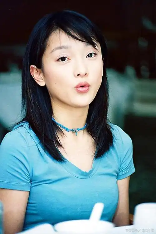 国际影星周迅的早期照片