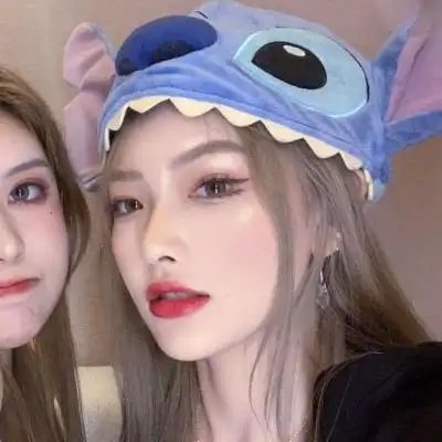 沫兮成熟唯美女生高冷闺蜜头像