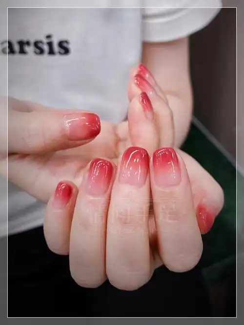 天啦粉红色渐变美甲也太绝了