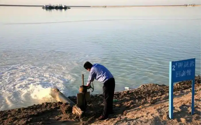 "死亡之海"罗布泊突现湖泊,面积超1万平方公里,水从何而来?