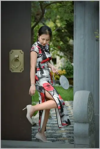 庭院深深深几许