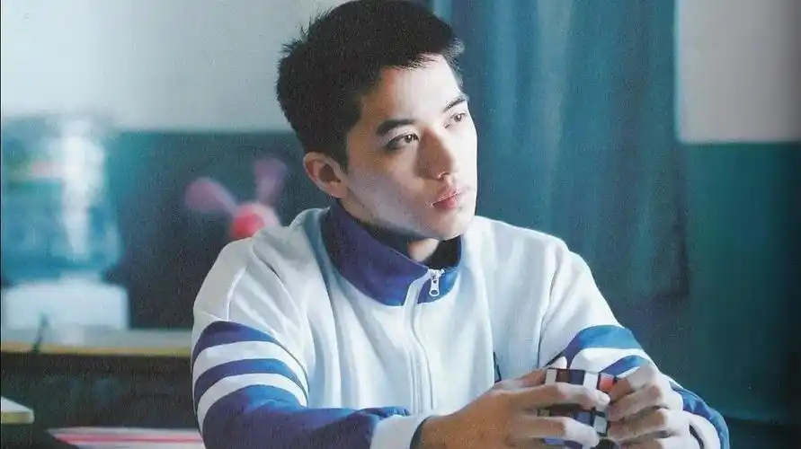 《上瘾》,饰演 高中生 白洛因