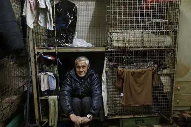 笼子中的香港人,最严酷的生存环境