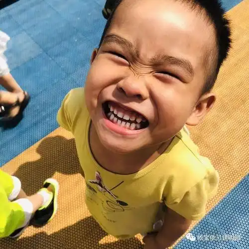 【宝贝新闻】幸福始于微笑_笑脸