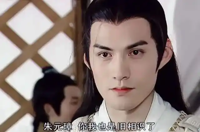 娱乐圈是最不缺少美女跟帅哥的地方,但是古装男神却少得可怜,而严屹宽