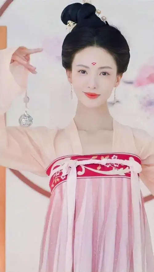 不懂有人说金晨不适合古装