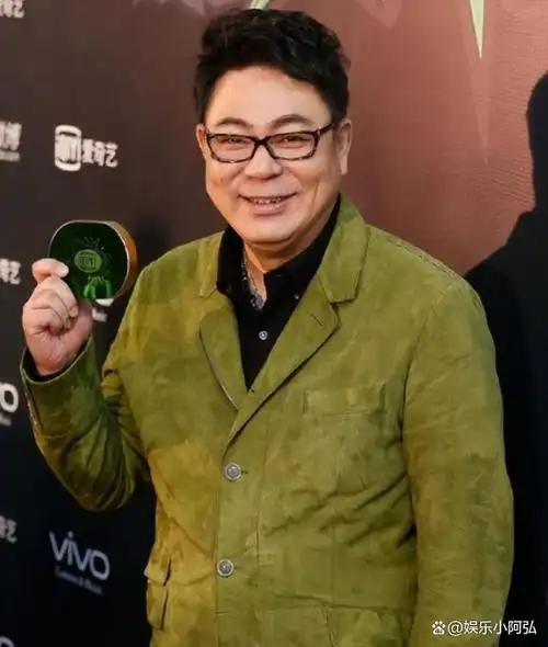 塌房风刮到《家有儿女》了?"夏东海"被曝出轨,好爸爸人设崩塌