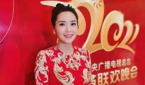 蒙古歌手云朵个人资料