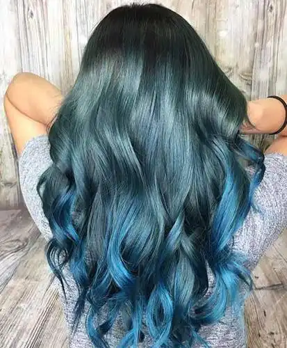 20款女生蓝色渐变发型