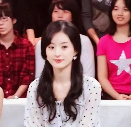 无论是赵丽颖还是其他的明星,是否整容是别人的自由,现如今就连普通人