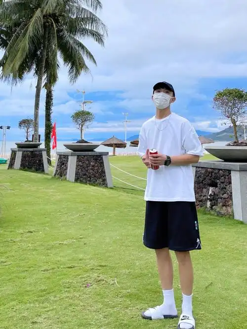 阳光boy夏季极简穿搭ootd180男生