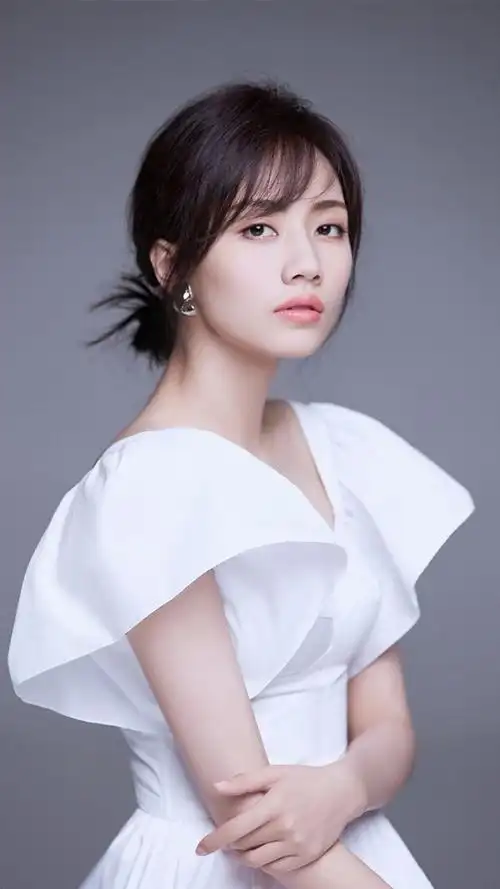 刘惜君精美壁纸,你的歌声是那么好听,眼睛是那么美丽__凤凰网