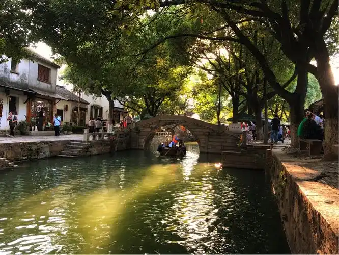 小桥流水人家,温韵清馨的水乡古镇.