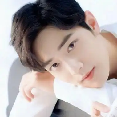 关于肖战的头像图片清晰好看的肖战照片高清帅照