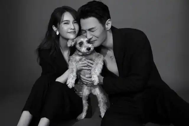 在昨日凌晨有媒体拍到李荣浩和杨丞琳外出刚回家,为此夫妻俩上了一次