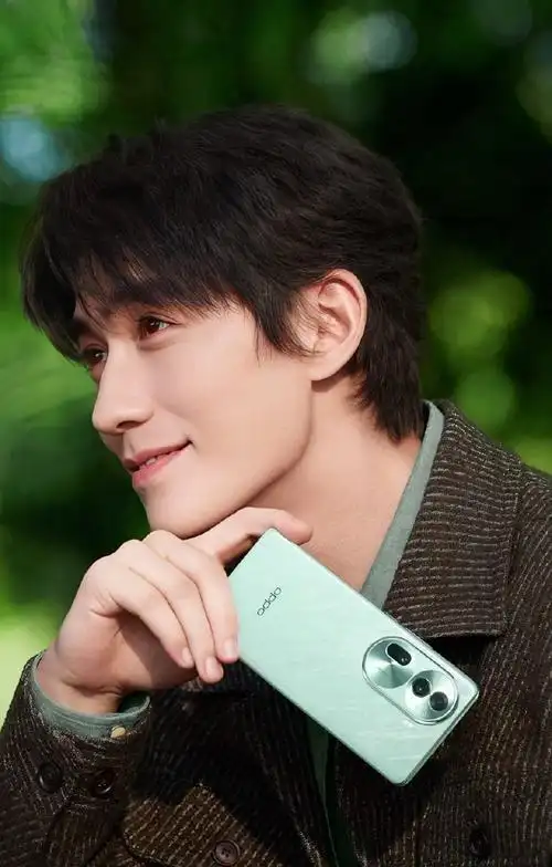 治愈系男友#朱一龙在等谁的电话