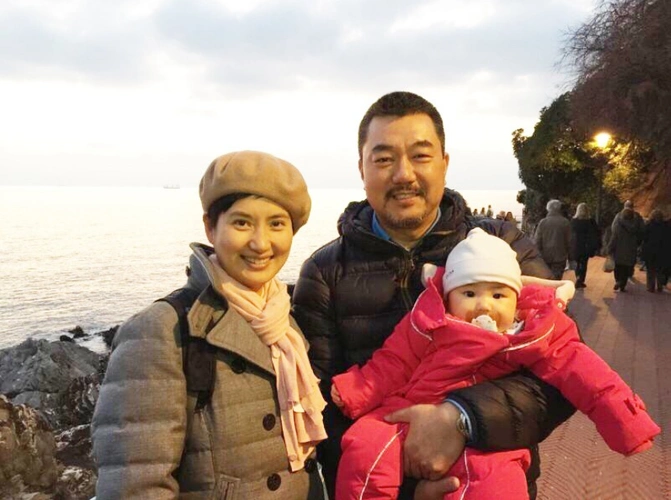 董勇的妻子郑佳艳感谢嫂子逼他来相亲才有我们幸福的一家三口