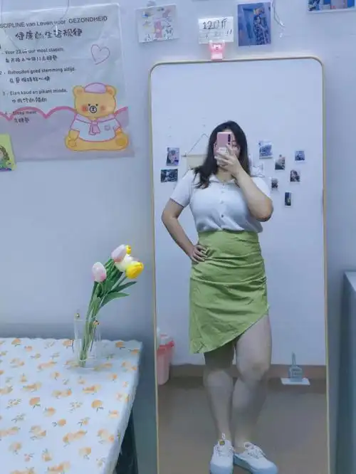 嗨,这里是茜茜很ok呀,程序员一枚身高166 体重173(在减肥在减肥)收到