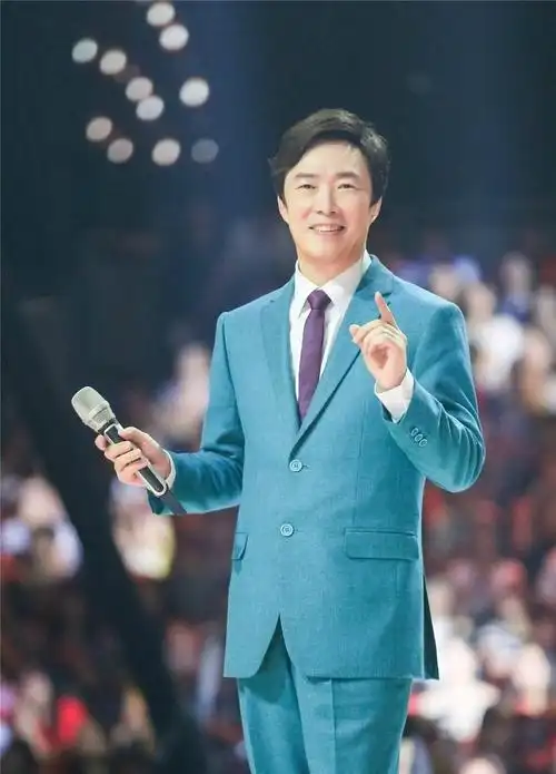 原创66岁费玉清被曝有怪癖有钱有才却始终不愿结婚常把鸡养在浴缸