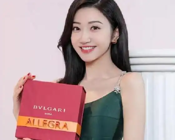 景甜宝格丽香氛形象大使