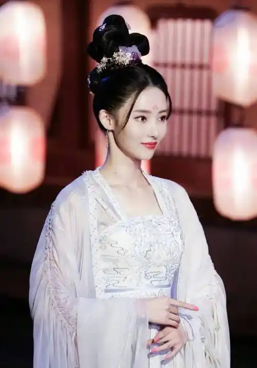 盘点国内女明星的古装白衣造型—一袭白裙 清丽脱俗 倾国倾城_整理_篇