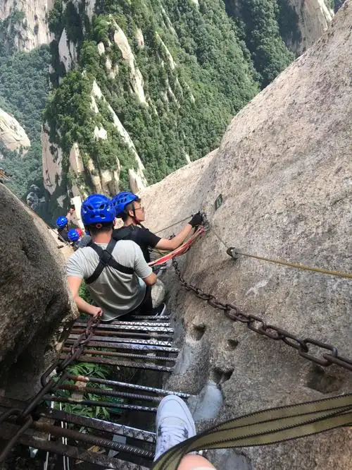华山长空栈道