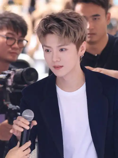 gucci品牌代言人鹿晗