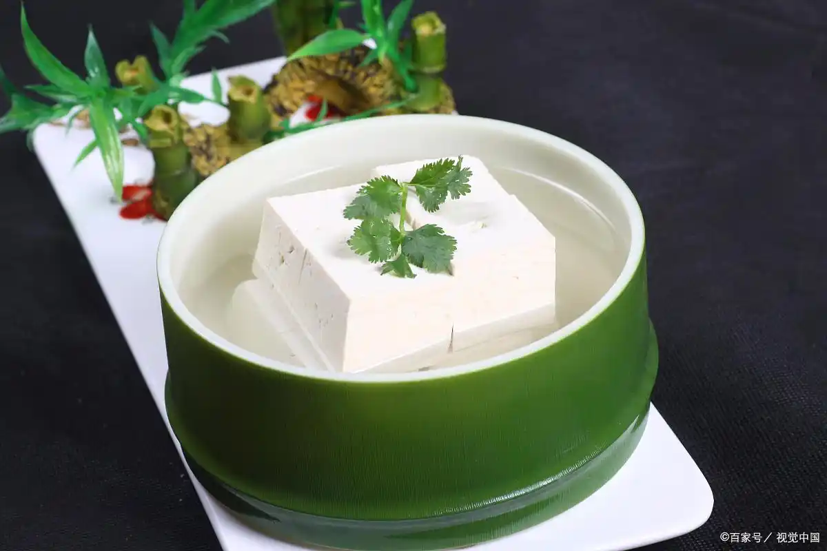 用盐水保鲜水豆腐的方法