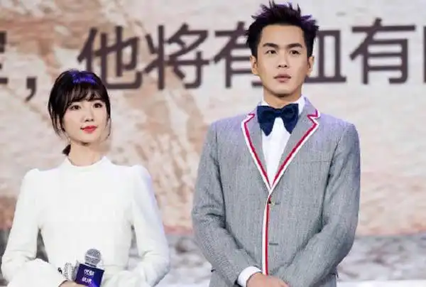 张若昀承认喜欢毛晓彤