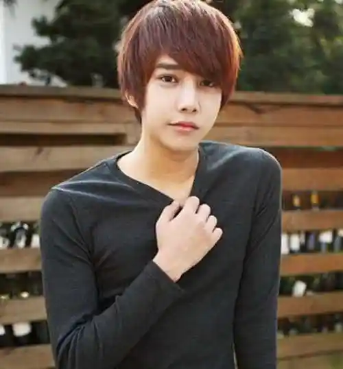 男生斜刘海发型打造魅力风采(2)