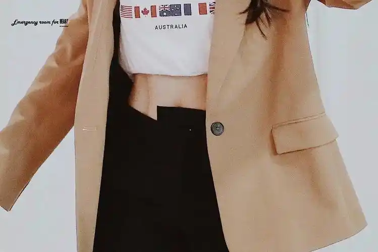 戴萌老师戴萌短发戴萌腹肌戴萌午夜场戴萌港风