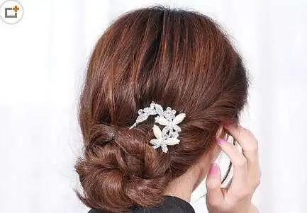 妈妈婚宴气质盘发发型儿子结婚妈妈穿什么衣服50多岁妈妈发型,儿子