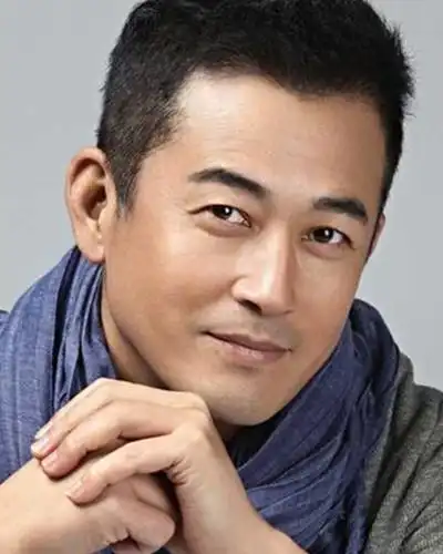 【图】王志飞老婆张定涵照片曝光 50岁再当爹