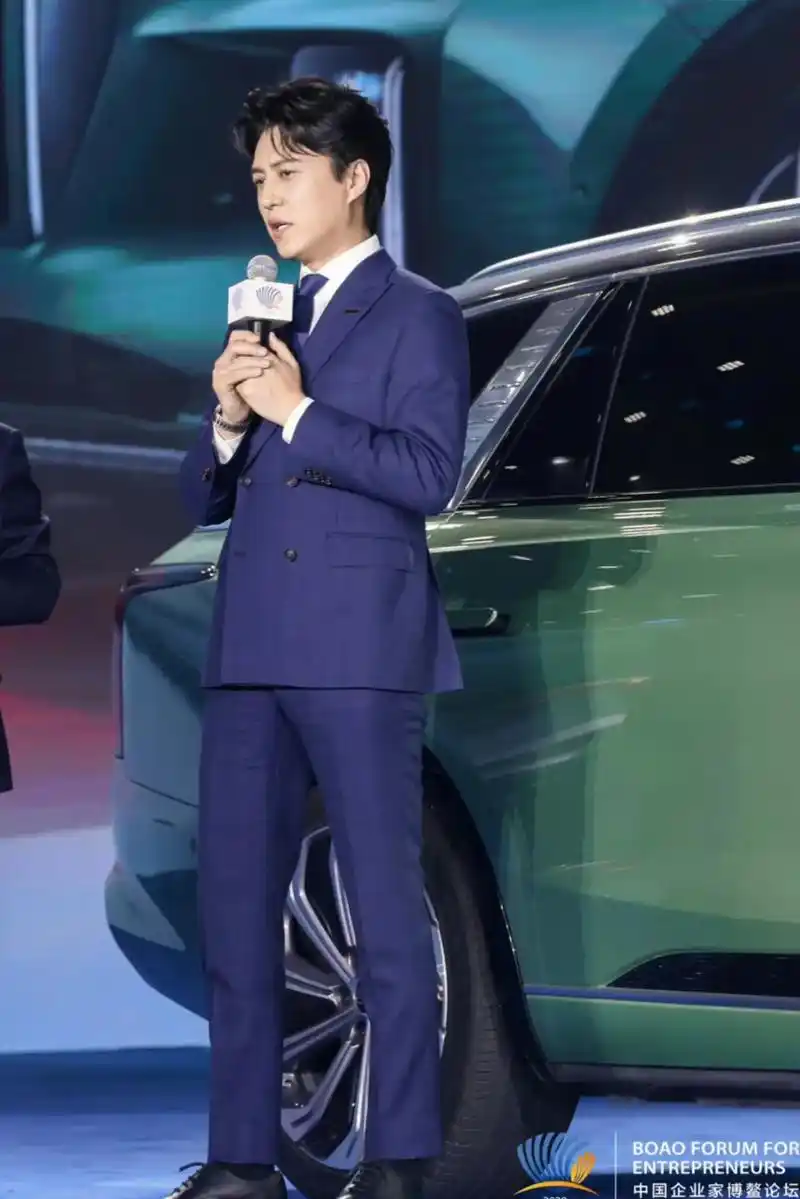 靳东 #一汽红旗 - 抖音