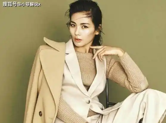 在这个喜闻乐见的爆款事件中,刘涛的坚强和勇敢让我们深感敬佩.