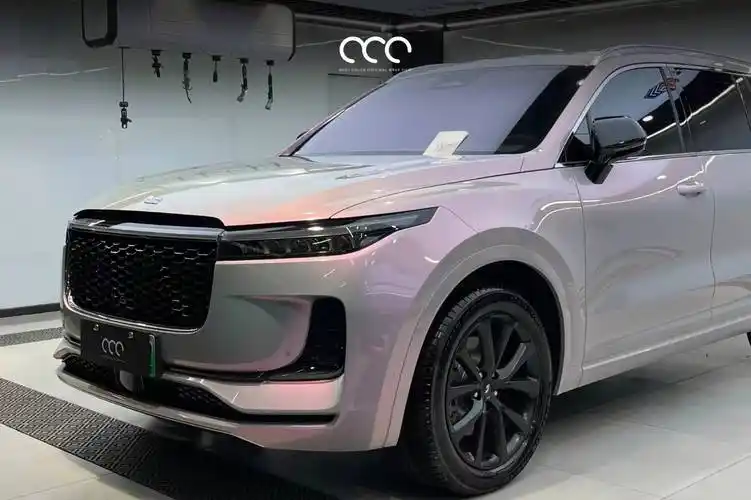 理想one漫彩改色膜梦幻灰,形成梦幻泡影的感觉