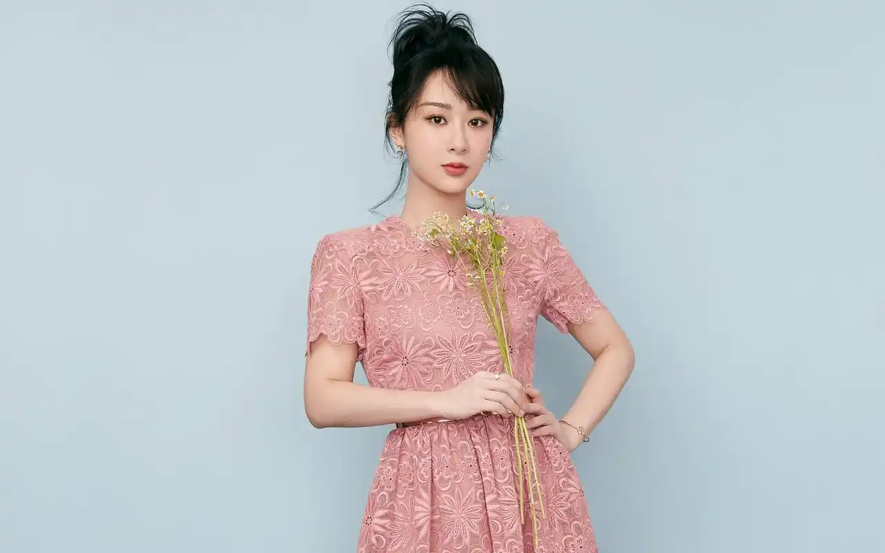 原来《家有儿女》藏了这么多美女,杨紫不算什么,长大的她太惊艳