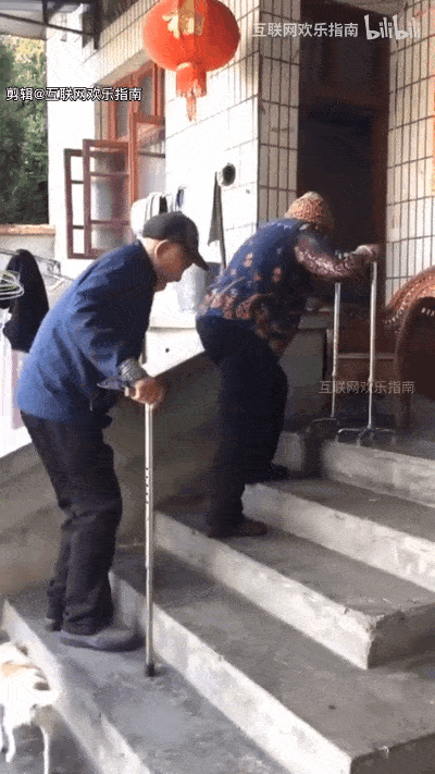 老人隔离病房写"情书",看到落款,网友直呼"腻歪"