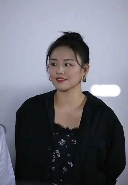 官宣后马思纯首现身,无滤镜无美颜下生图:胖出了幸福肥