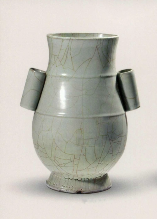 6厘米文物年代:北宋出土信息:未知馆藏地点:吉林省博物院该件官窑贯耳